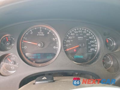 Zdjęcie 9 z 14 samochodu: 2011 CHEVROLET TAHOE C1500 LT VIN:1GNSCBE05BR336415 - miniatura