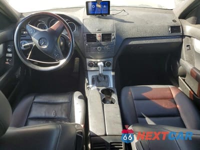 Zdjęcie 8 z 12 samochodu: 2010 MERCEDES-BENZ C 300 VIN:WDDGF5EB2AR087262 - miniatura