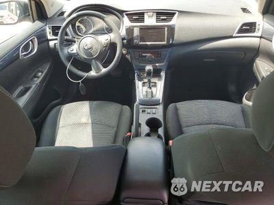 Zdjęcie 8 z 13 samochodu: 2019 NISSAN SENTRA SR VIN:3N1AB7AP7KY417680 - miniatura
