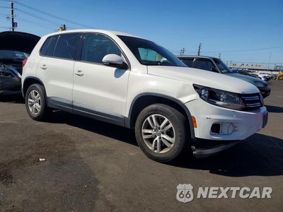 Czwarte zdjęcie samochodu z boku: 2013 VOLKSWAGEN TIGUAN S/SE/SEL VIN:WVGAV3AX8DW571897 - miniatura