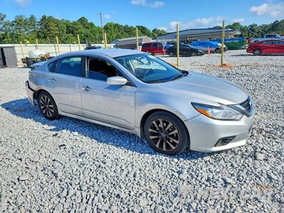 Czwarte zdjęcie samochodu z boku: 2016 NISSAN ALTIMA 2.5 SV VIN:1N4AL3AP1GC111261 - miniatura