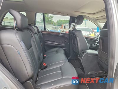 Zdjęcie 11 z 13 samochodu: 2010 MERCEDES-BENZ GL 350 BLUETEC VIN:4JGBF2FEXAA574523 - miniatura