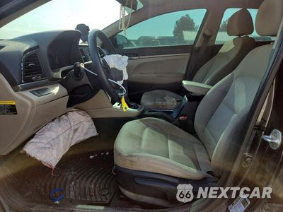 Zdjęcie 7 z 12 samochodu: 2018 HYUNDAI ELANTRA SE VIN:5NPD74LF3JH221889 - miniatura