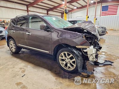 Czwarte zdjęcie samochodu z boku: 2013 NISSAN ROGUE S/SV VIN:JN8AS5MV7DW142774 - miniatura