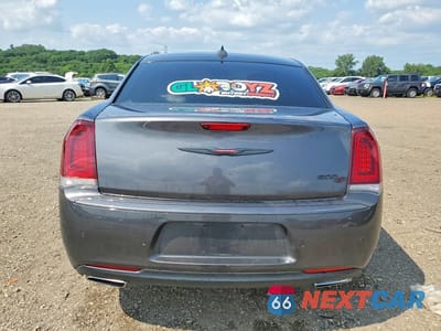Zdjęcie 6 z 12 samochodu: 2023 CHRYSLER 300 S VIN:2C3CCABG5PH585267 - miniatura