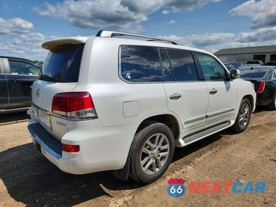 Trzecie zdjęcie samochodu z tyłu: 2013 LEXUS LX 570 VIN:JTJHY7AX1D4108252 - miniatura