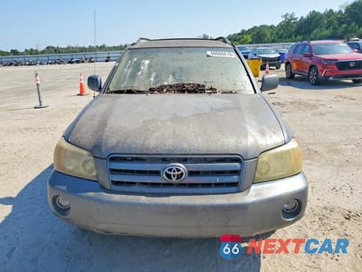 Piąte zdjęcie samochodu w środku: 2004 TOYOTA HIGHLANDER BASE VIN:JTEGP21A240029241 - miniatura