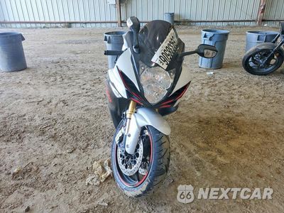 Drugie zdjęcie samochodu z przodu: 2019 SUZUKI GSX-R750 VIN:JS1GR7MA3K7100050 - miniatura