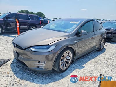 2016 TESLA MODEL X 5YJXCAE47GFS00618 - główne zdjęcie licytacji z USA - miniatura
