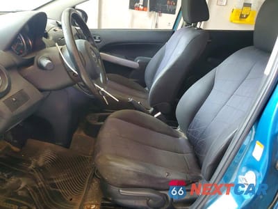 Zdjęcie 7 z 12 samochodu: 2011 MAZDA MAZDA2 VIN:JM1DE1HY4B0127890 - miniatura