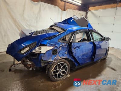 Trzecie zdjęcie samochodu z tyłu: 2018 FORD FOCUS SEL VIN:1FADP3H29JL203088 - miniatura