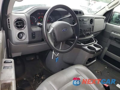 Zdjęcie 8 z 13 samochodu: 2013 FORD ECONOLINE E350 SUPER DUTY VAN VIN:1FTNE2EW6DDA76112 - miniatura
