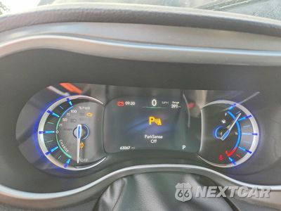 Zdjęcie 9 z 14 samochodu: 2024 CHRYSLER PACIFICA HYBRID SELECT VIN:2C4RC1S74RR130610 - miniatura