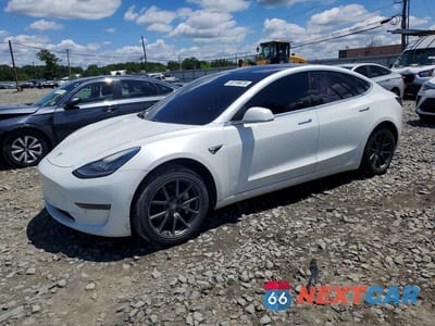 2018 TESLA MODEL 3 5YJ3E1EA6JF038695 - główne zdjęcie licytacji z USA - miniatura