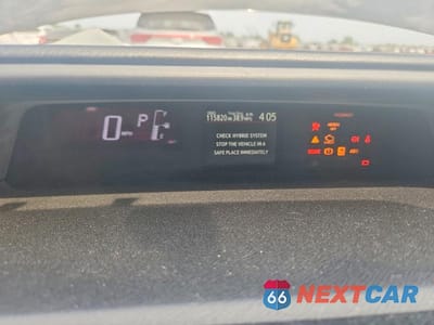 Zdjęcie 9 z 12 samochodu: 2015 TOYOTA PRIUS C FOUR VIN:JTDKDTB3XF1090590 - miniatura