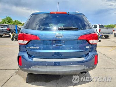 Zdjęcie 6 z 14 samochodu: 2015 KIA SORENTO LX VIN:5XYKT4A79FG551484 - miniatura