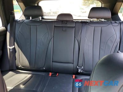 Zdjęcie 10 z 13 samochodu: 2018 BMW X5 XDR40E VIN:5UXKT0C59J0W00068 - miniatura