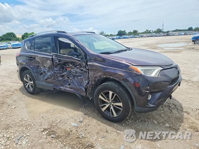 Czwarte zdjęcie samochodu z boku: 2017 TOYOTA RAV4 XLE VIN:2T3WFREV8HW324676 - miniatura