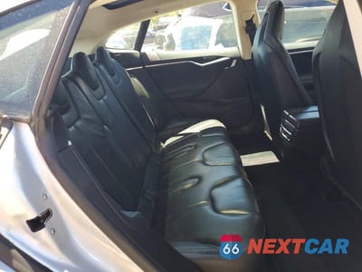 Zdjęcie 10 z 13 samochodu: 2013 TESLA MODEL S VIN:5YJSA1CN5DFP07170 - miniatura