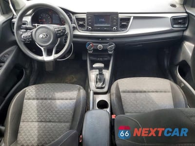Zdjęcie 8 z 12 samochodu: 2018 KIA RIO S VIN:3KPA24AB7JE075924 - miniatura