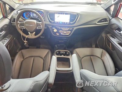 Zdjęcie 8 z 13 samochodu: 2026 CHRYSLER PACIFICA SELECT VIN:2C4RC3BG8TR269769 - miniatura