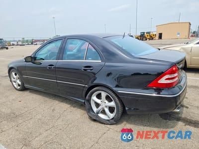 Drugie zdjęcie samochodu z przodu: 2005 MERCEDES-BENZ C 230K SPORT SEDAN VIN:WDBRF40J95F566442 - miniatura