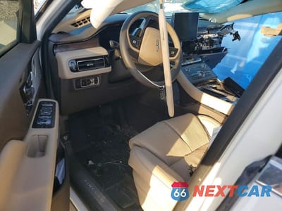 Zdjęcie 8 z 13 samochodu: 2024 LINCOLN AVIATOR RESERVE VIN:5LM5J7XC1RGL08691 - miniatura