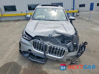 Piąte zdjęcie samochodu w środku: 2026 BMW X1 XDRIVE28I VIN:WBX73EF01T5696811 - miniatura