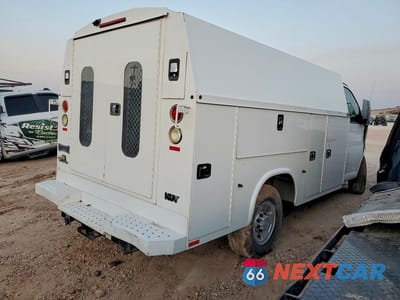 Trzecie zdjęcie samochodu z tyłu: 2017 CHEVROLET EXPRESS G3500 VIN:1GB0GRFG9H1103013 - miniatura