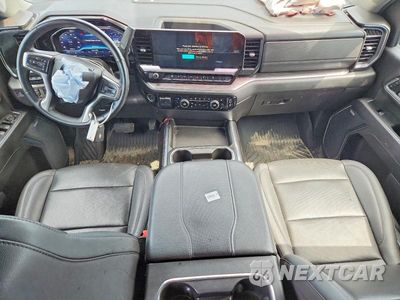 Zdjęcie 8 z 12 samochodu: 2024 CHEVROLET SILVERADO K3500 LTZ VIN:2GC4YUEY4R1112480 - miniatura
