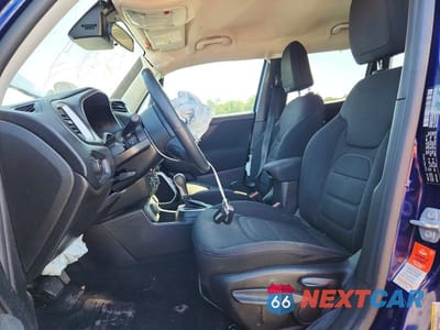 Zdjęcie 7 z 12 samochodu: 2021 JEEP RENEGADE LATITUDE VIN:ZACNJDBB3MPM22236 - miniatura