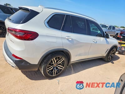 Trzecie zdjęcie samochodu z tyłu: 2019 BMW X5 XDRIVE40I VIN:5UXCR6C5XKLL05633 - miniatura