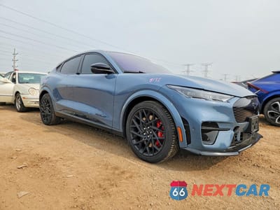 Czwarte zdjęcie samochodu z boku: 2023 FORD MUSTANG MACH-E GT VIN:3FMTK4SX3PMA24031 - miniatura
