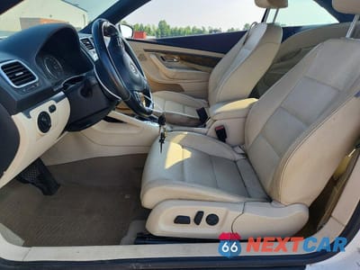 Zdjęcie 7 z 12 samochodu: 2011 VOLKSWAGEN EOS KOMFORT VIN:WVWBW7AHXBV005183 - miniatura