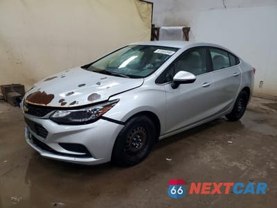 2018 CHEVROLET CRUZE LT 1G1BE5SM0J7187099 - główne zdjęcie licytacji z USA - miniatura