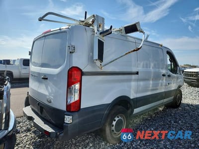 Trzecie zdjęcie samochodu z tyłu: 2016 FORD TRANSIT T-250 VIN:1FTYR1YM8GKB55786 - miniatura