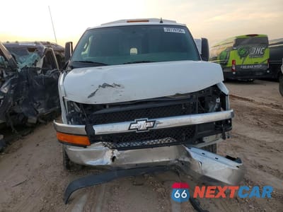 Piąte zdjęcie samochodu w środku: 2017 CHEVROLET EXPRESS G3500 VIN:1GB0GRFG9H1103013 - miniatura