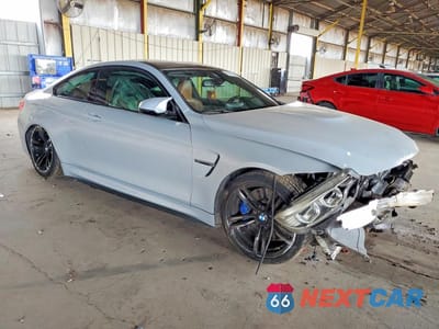 Czwarte zdjęcie samochodu z boku: 2015 BMW M4 VIN:WBS3R9C58FK335110 - miniatura