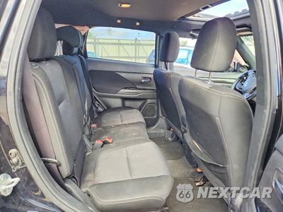 Zdjęcie 11 z 14 samochodu: 2018 MITSUBISHI OUTLANDER SE VIN:JA4AZ3A3XJZ025662 - miniatura