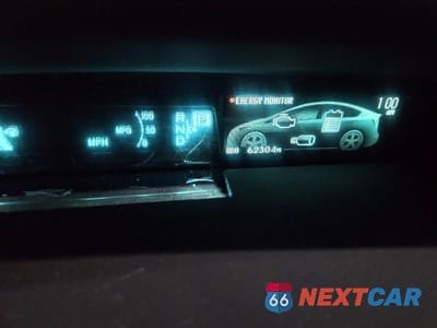 Zdjęcie 9 z 13 samochodu: 2014 TOYOTA PRIUS FOUR VIN:JTDKN3DU0E1777207 - miniatura