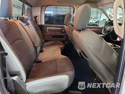 Zdjęcie 10 z 12 samochodu: 2019 RAM 1500 CLASSIC SLT VIN:1C6RR7LG6KS592792 - miniatura