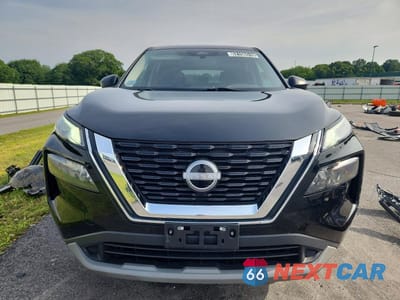Piąte zdjęcie samochodu w środku: 2023 NISSAN ROGUE S VIN:5N1BT3AB8PC846883 - miniatura