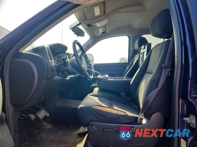 Zdjęcie 7 z 12 samochodu: 2012 CHEVROLET SILVERADO K1500 LT VIN:1GCPKSE75CF199817 - miniatura