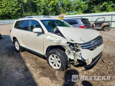 Czwarte zdjęcie samochodu z boku: 2013 TOYOTA HIGHLANDER PLUS VIN:5TDBK3EHXDS206173 - miniatura