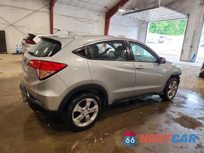 Trzecie zdjęcie samochodu z tyłu: 2018 HONDA HR-V LX VIN:3CZRU6H31JG706897 - miniatura
