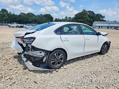 Trzecie zdjęcie samochodu z tyłu: 2023 KIA FORTE LXS VIN:3KPF24AD9PE597518 - miniatura
