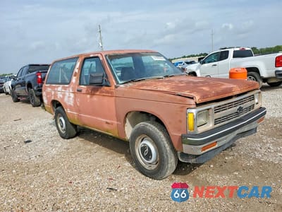 Czwarte zdjęcie samochodu z boku: 1991 CHEVROLET BLAZER S10 VIN:1GNCS18ZXM8265457 - miniatura