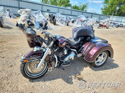 Trzecie zdjęcie samochodu z tyłu: 2007 HARLEY-DAVIDSON FLHTCUI VIN:1HD1FC4117Y622463 - miniatura