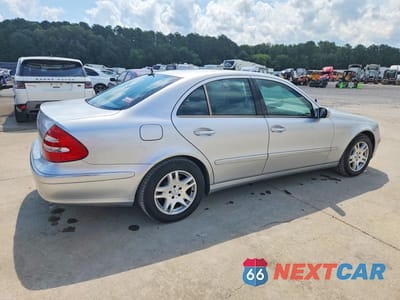 Trzecie zdjęcie samochodu z tyłu: 2006 MERCEDES-BENZ E 350 4MATIC VIN:WDBUF87J06X182357 - miniatura