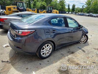 Trzecie zdjęcie samochodu z tyłu: 2018 TOYOTA YARIS IA BASE VIN:3MYDLBYV4JY305546 - miniatura